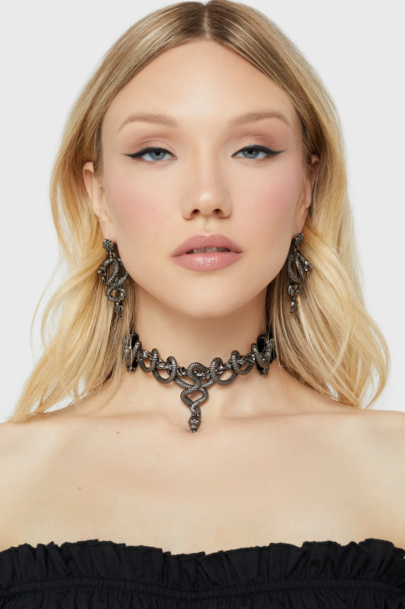 Deadly Coil Choker - Image 2